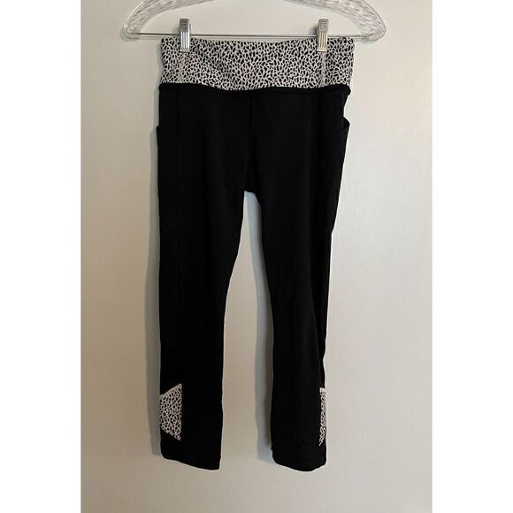 Lululemon Womens Black Cropped Leggings Size 4 Yoga Workout - Picture 1 of 3